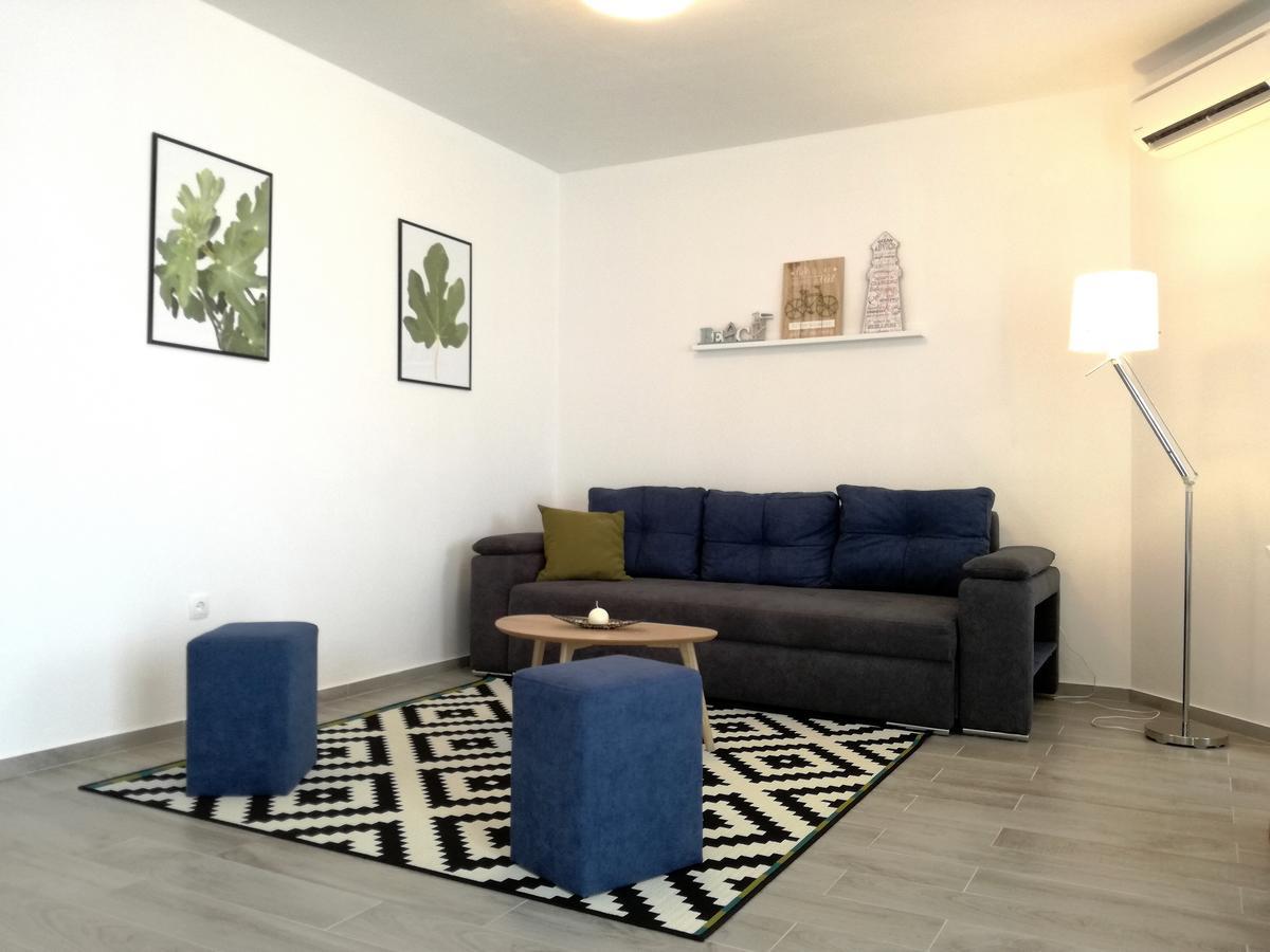 Maiv Residence - Family & Designer Suites Rogoznica  Exterior foto