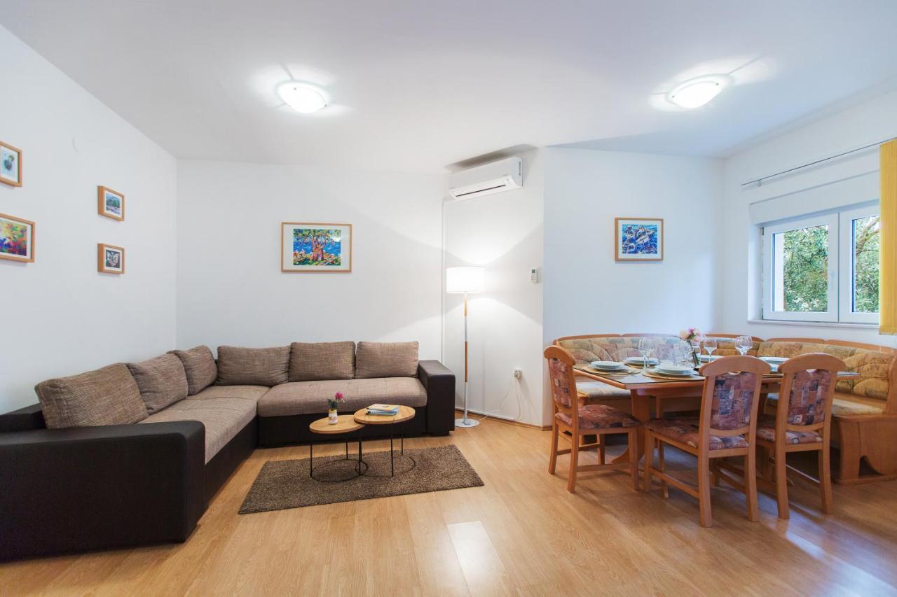 Maiv Residence - Family & Designer Suites Rogoznica  Zimmer foto