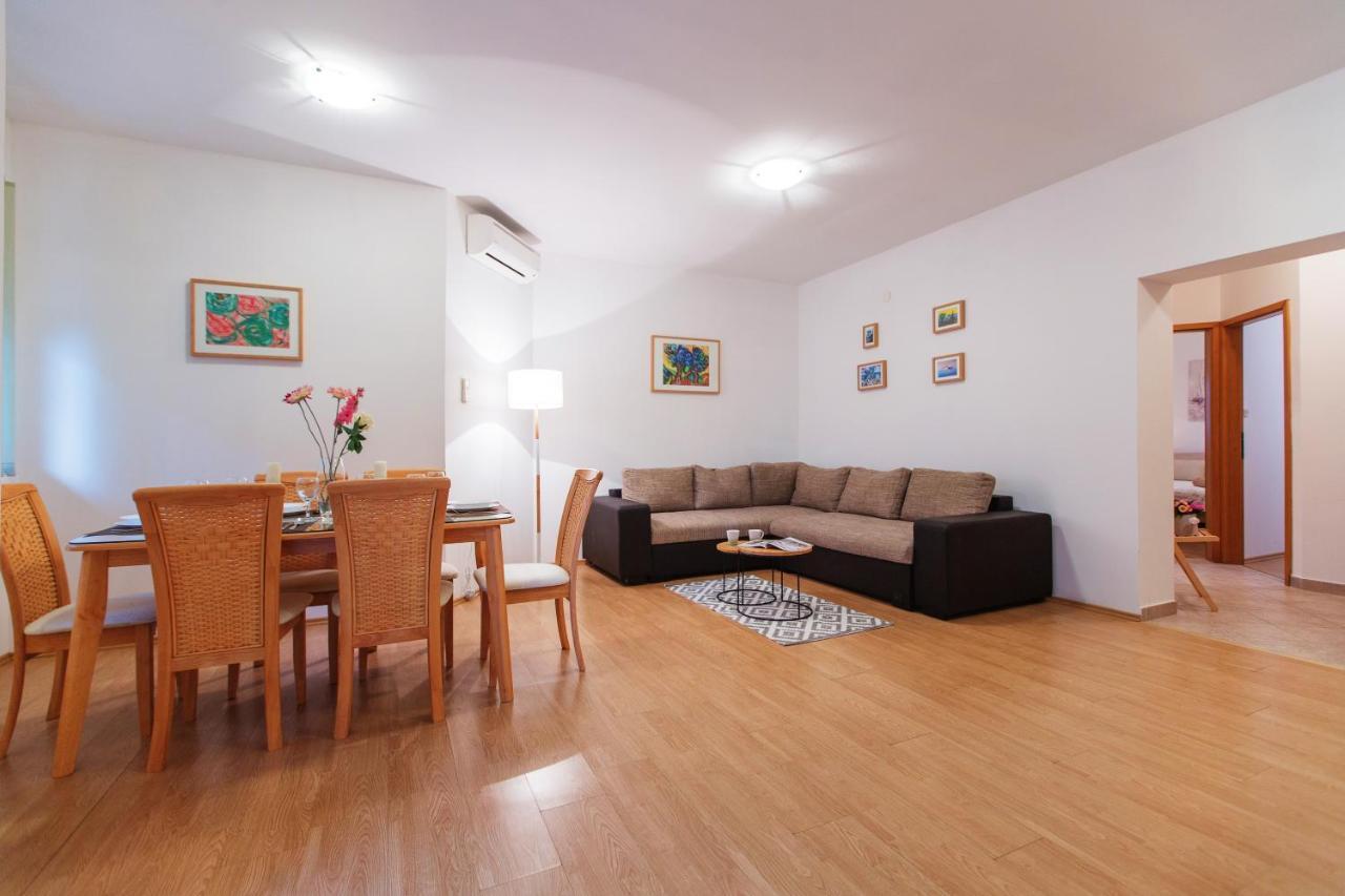 Maiv Residence - Family & Designer Suites Rogoznica  Zimmer foto